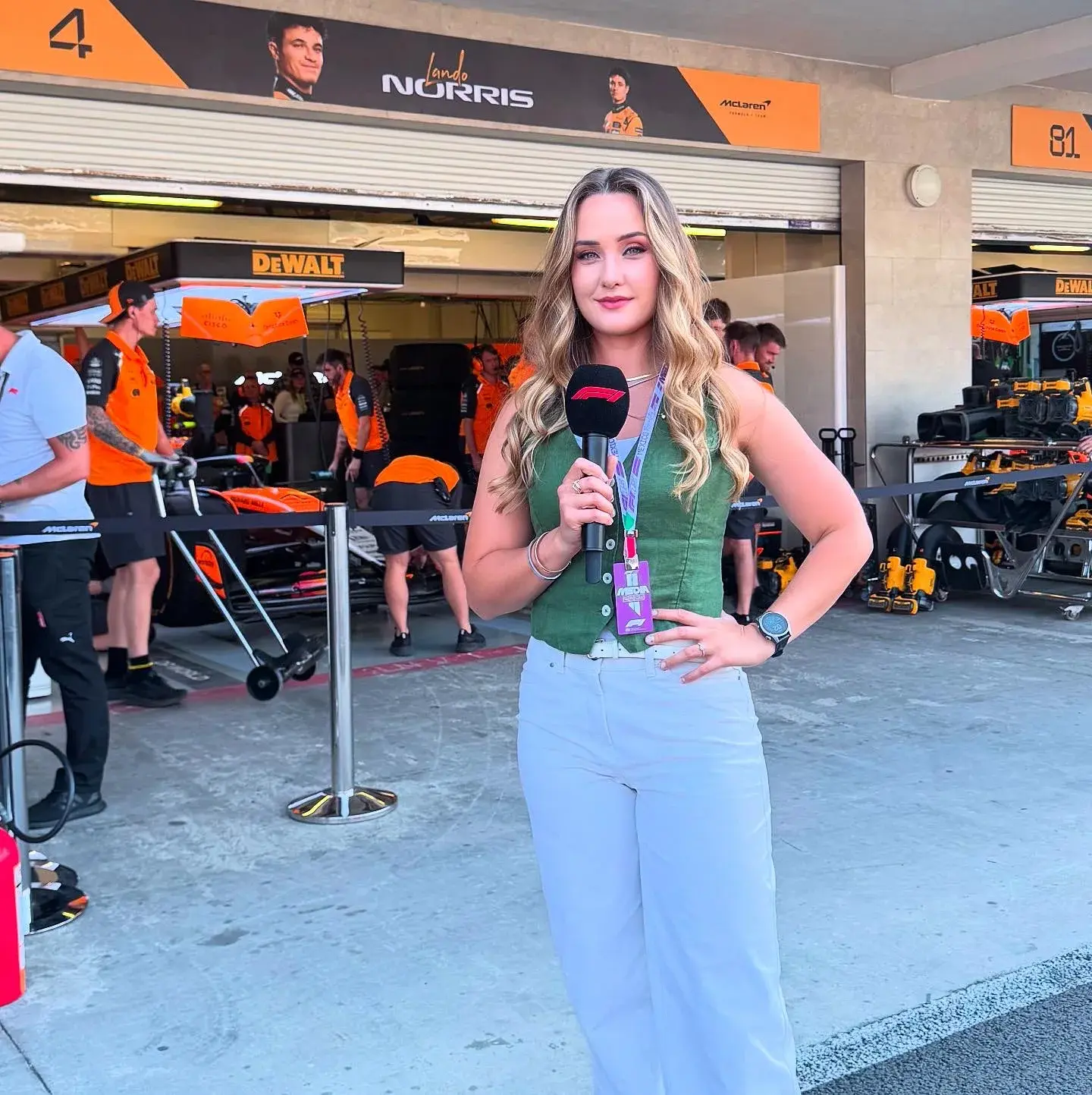 Sabré commentating trackside during the 2025 Formula 1 Mexico City Grand Prix weekend